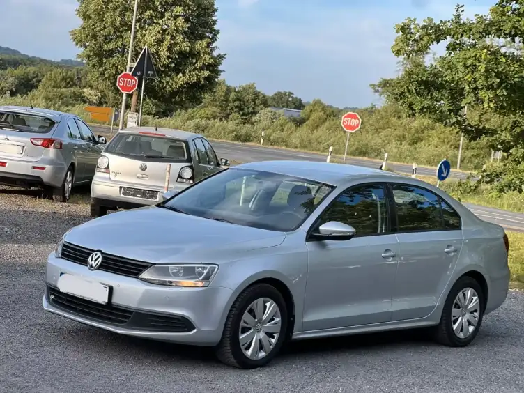 Makine me Qera Volkswagen Jetta