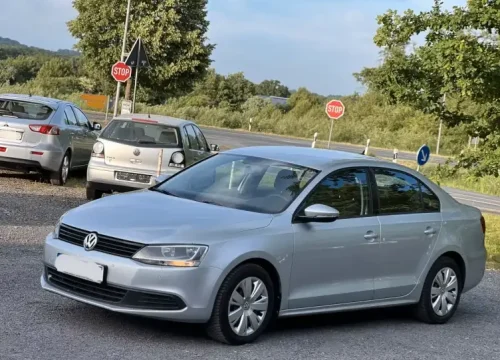 Makine me Qera Volkswagen Jetta